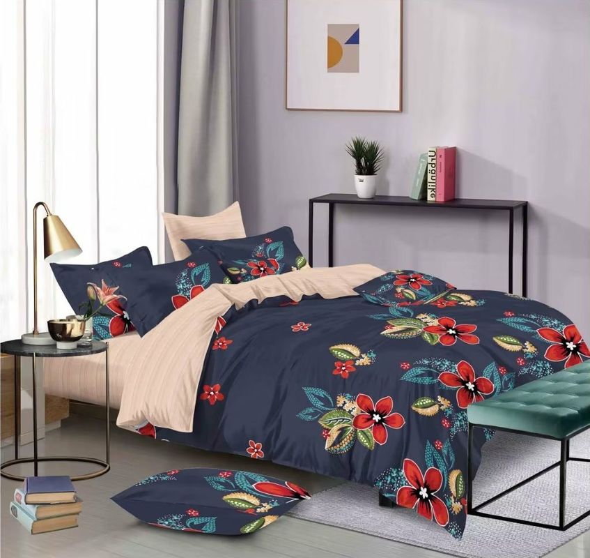 Adaptez le polyester aux besoins du client 100% géométrique respirable de couverture d'édredon de Microfiber de couleur